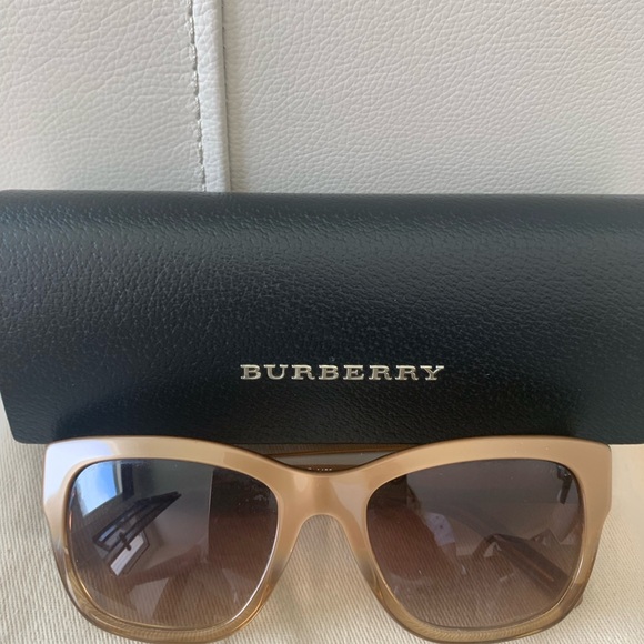 BURBERRY GOLD SUNGLASSES 4188 - Picture 2 of 5